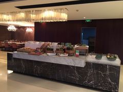 餐厅大堂-上海龙之梦万丽酒店