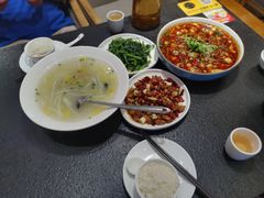 -万重锦·人文川菜馆(骡马市店)