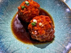 鸭蛋黄狮子头-梅飞酒家(桑园路店)