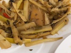 -天乐农家鱼头王(天目湖店)