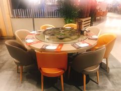 包厢-日进一片海.生腌海鲜火锅.宵夜烧烤(三里屯总店)