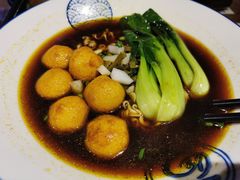 咖喱鱼蛋公仔面-無牌小范·香港明星美食