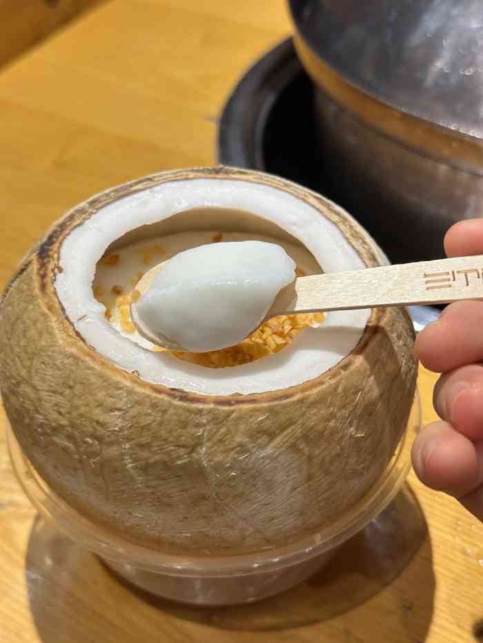 三个椰子原生态椰子鸡(江南万达店)-"今天和朋友出来吃饭,看见这家店