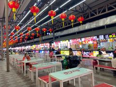 -鸿通城购物中心