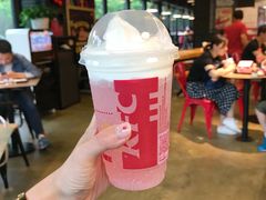 雪顶粉红可乐-肯德基(孝陵卫地铁站店)