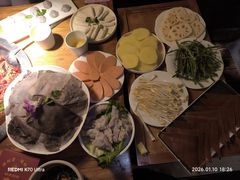 -城墙拐拐火锅(三峡广场黑金冠店)