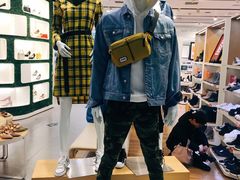 -hotwind热风(世纪东方广场店)