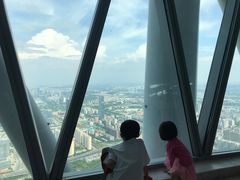 -广州塔卢特斯法国旋转餐厅
