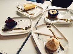 -UNI UNI(环亚凯瑟琳店)