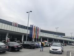 -维也纳国际机场