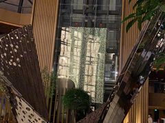 -上海滴水湖皇冠假日酒店