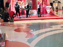 -梅龙镇广场