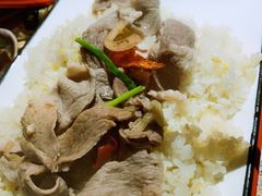 -虾弄弄海派小龙虾·牛羊蝎子火锅