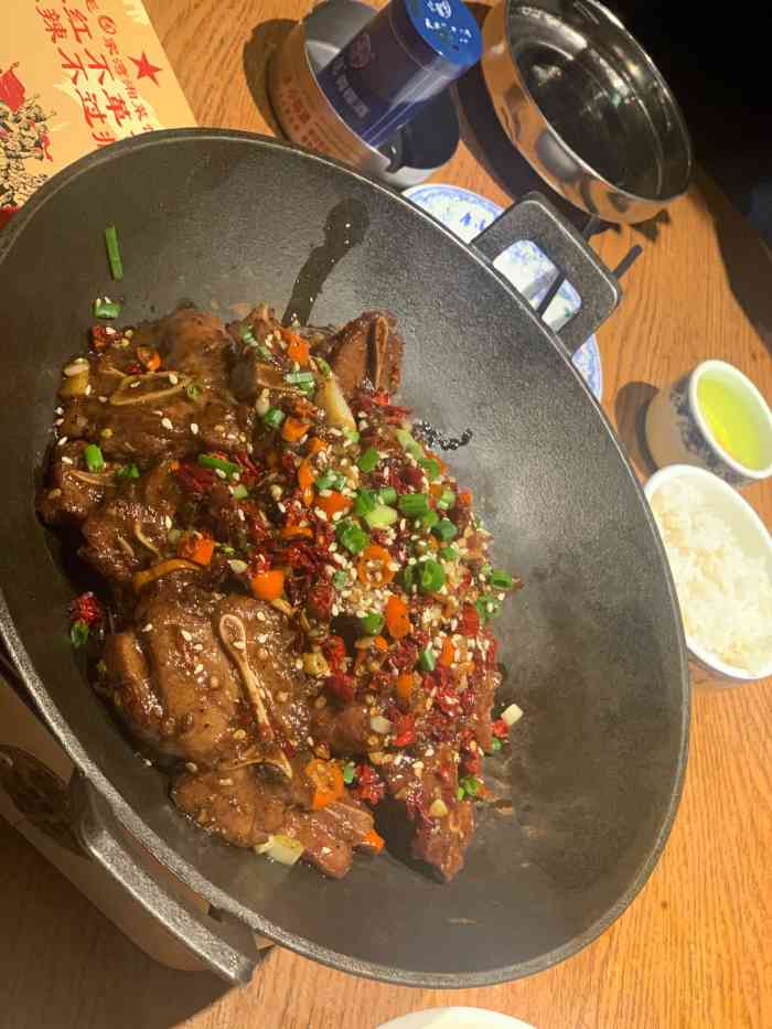 毛家湾湘菜馆-"一位朋友江西人推荐我们来这家店,于是点了.