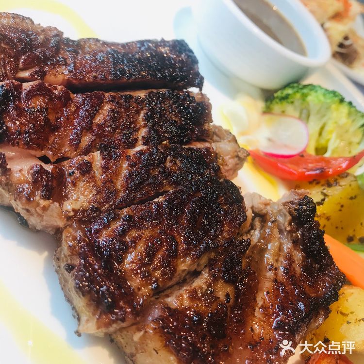 非常棒的一家西餐厅。完全是颜值和美味并存的完美诠释。