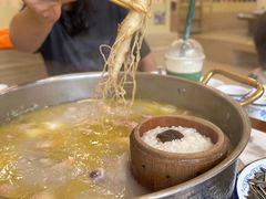 -朴小妹人参鸡汤火锅(长白山万达店)
