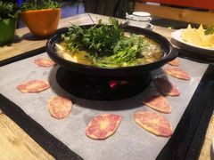 -哈吱喂丽江火塘·牦牛火锅(五一街店)