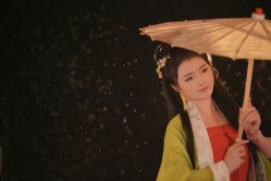 -汉仪华裳汉服馆(打浦桥店)