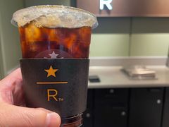 -星巴克臻选(上海中环广场2F店)