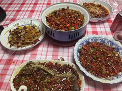 -饶品富牛魔王辣味烧菜馆(船山路总店)