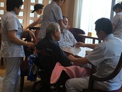 -金色阳光颐养院