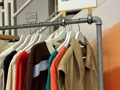 -Retrock Designer Vintage Store