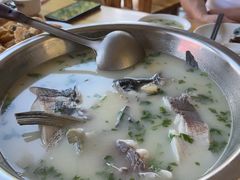 -美顺香食府鱼头老店(雪野湖店)