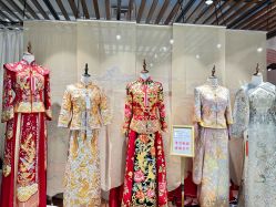 -懿沉香中式嫁衣礼服秀禾服龙凤褂马来褂旗袍总店