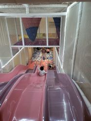 -奈尔宝·儿童乐园·亲子餐厅(华采天地店)