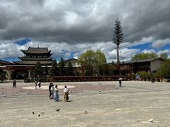 -迪庆藏族自治州博物馆