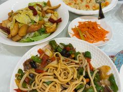 -汗腾格里·风味餐厅(新疆驻京办店)