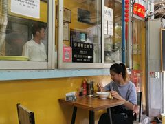 -小梁哥云吞面(黄贝岭店)