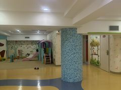 -乐悠游亲子游泳俱乐部