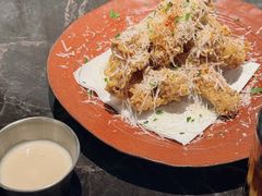 脆皮炸鸡翅-LESCEDARS Brasserie Bistro香柏树