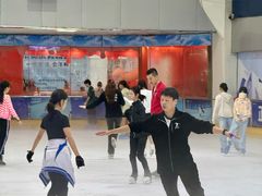 -正佳冰河湾真冰滑冰场