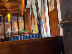 -八府香鸭·啫啫煲(华山路店)