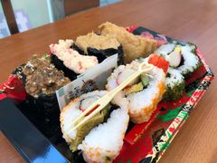 -全家便利店(宜山路站店)