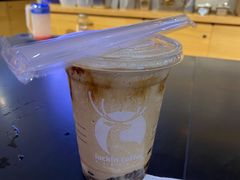 陨石咖啡-luckincoffee瑞幸咖啡(顺义华联商厦店)