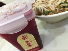 -花溪王记牛肉粉(四季花溪商场店)