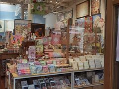 -猫的天空之城概念书店(杭州南宋御街店)