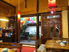 -小锅巴纳西餐厅