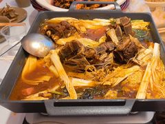 -肥肥虾庄·金牌油焖大虾(汉口城市广场店)