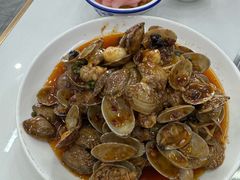 -丹水桥地锅鱼·翘嘴鲌·地方特色全鱼宴(丹江口大坝店)