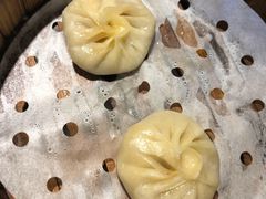 蟹粉灌汤包-京城小江南·北京烤鸭·江南土菜·白鱼(中关村店)