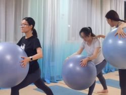 -爱尔乐美孕产瑜伽·普拉提