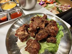 -山野的朋友露营炭火烤肉