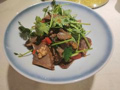 -侬佳蒸菜馆(听潮店)