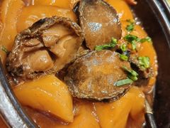 石锅鲍鱼土豆-南山鲜虾面·活鲜小馆·海味大连菜(南山总店)