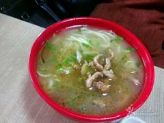 -亮亮面馆(经六路店)
