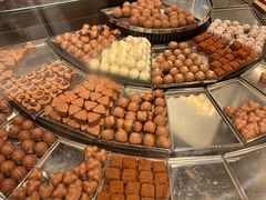 -Laderach 莱德拉(上海环贸iapm店)